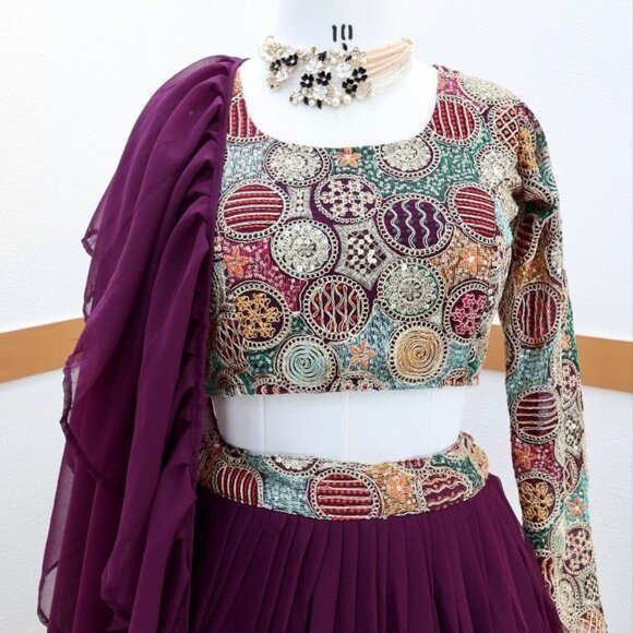 Fox Georgette -- FABRIC - Picture 3 of 12